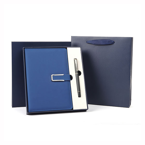 A5记事本套装名片夹四件套保温杯商务高档笔记本套装定制logo